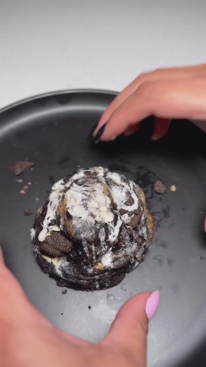 Gluten-Free Ghostly Cookies & Cream